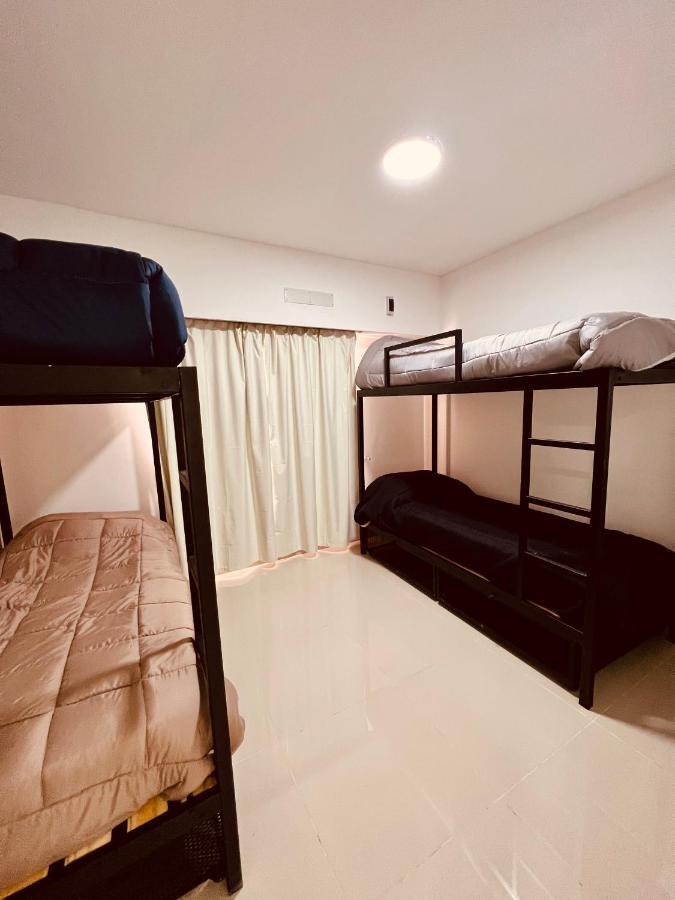 Black Star Art Hostel Неукен Екстер'єр фото