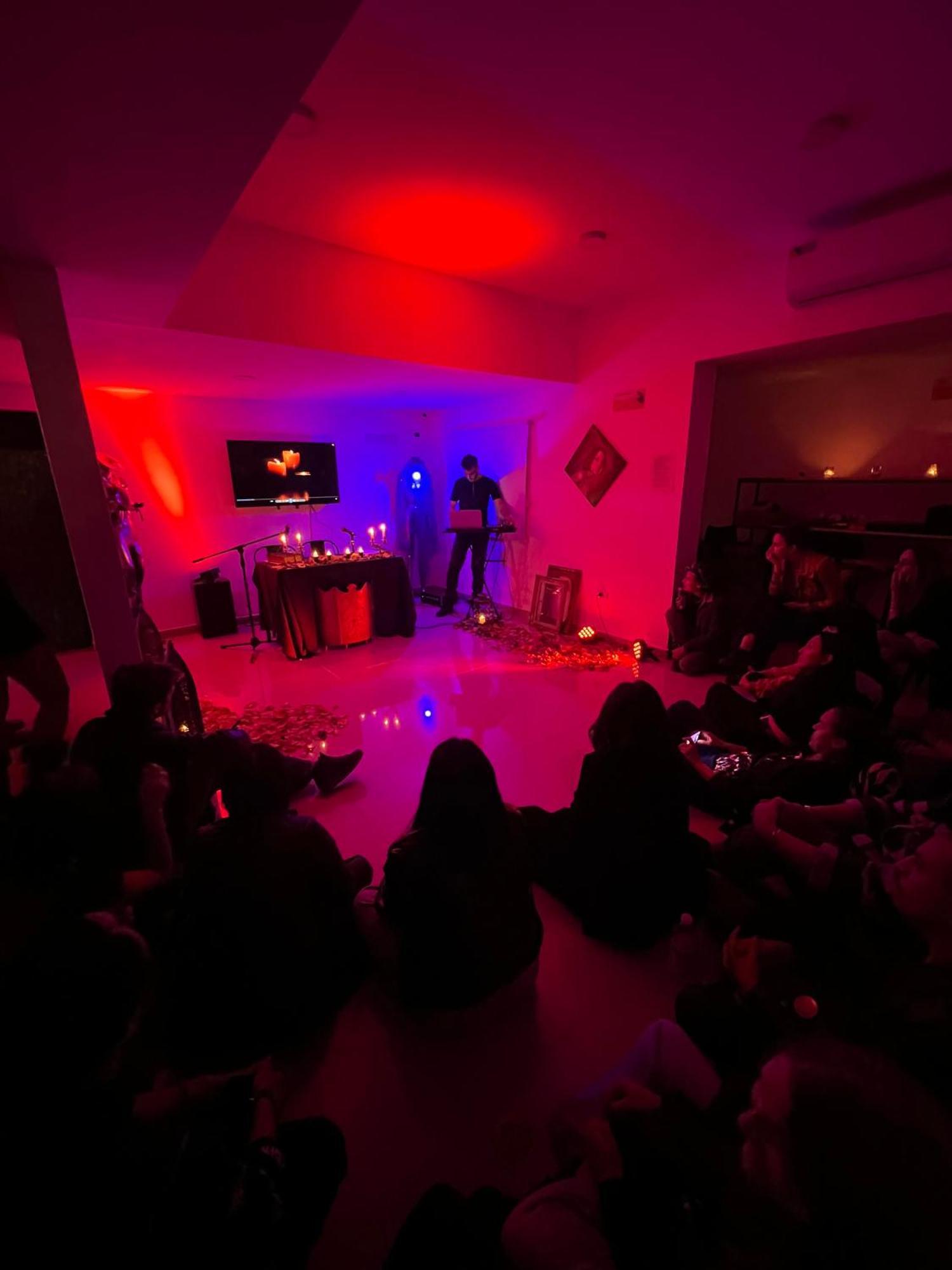 Black Star Art Hostel Неукен Екстер'єр фото